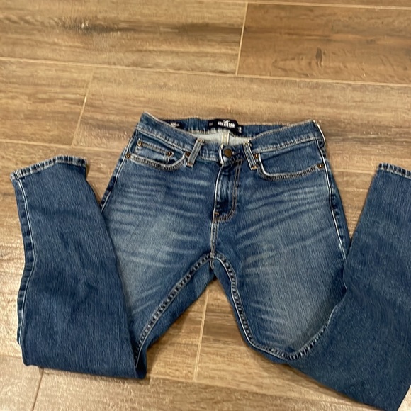 Hollister jeans size 28x30 - Picture 2 of 4